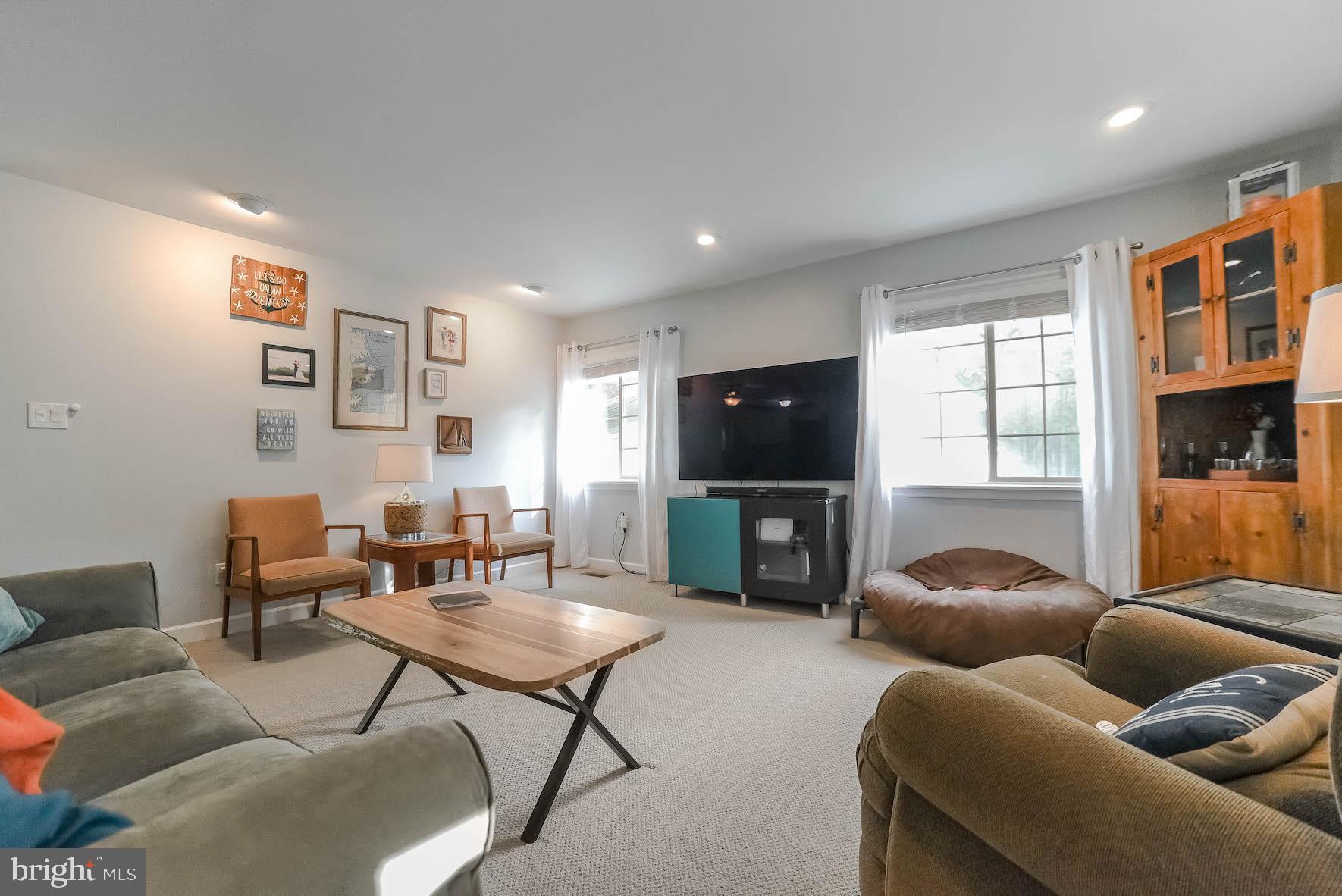 SAINT ANDREWS ES - Residential