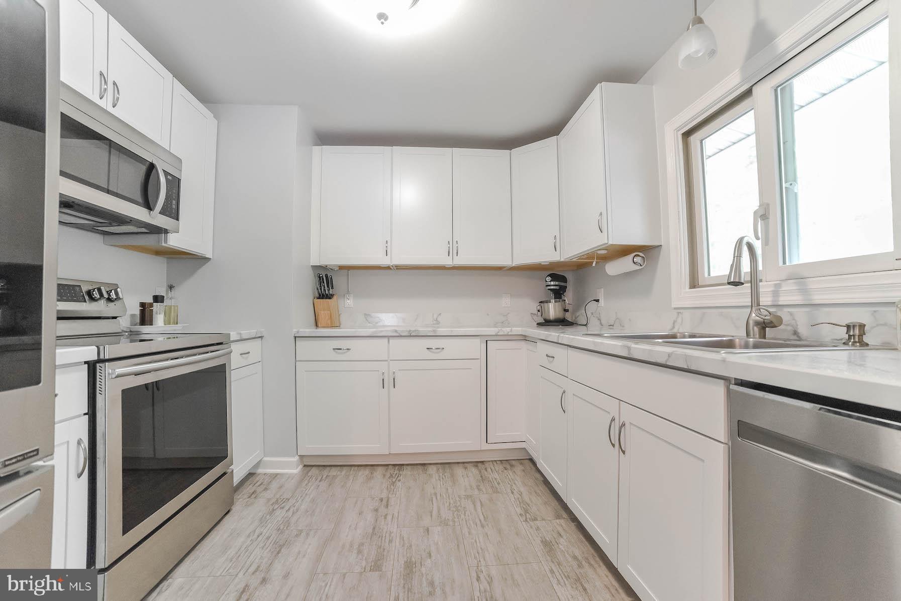 SAINT ANDREWS ES - Residential