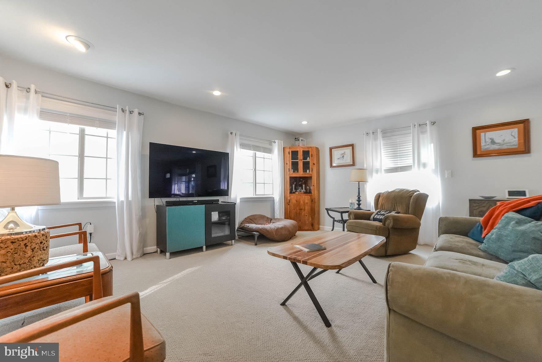 SAINT ANDREWS ES - Residential