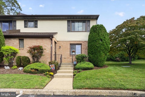 Townhouse For Sale - 1747 W Chester Pike #24<br/> HAVERTOWN, PA 19083