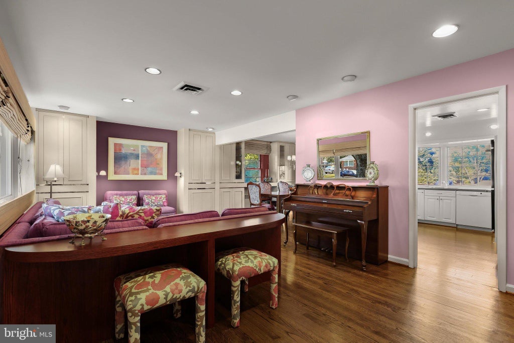 Photo of 2304 Hanway Road, BALTIMORE, MD 21209 (MLS # MDBC2177398)