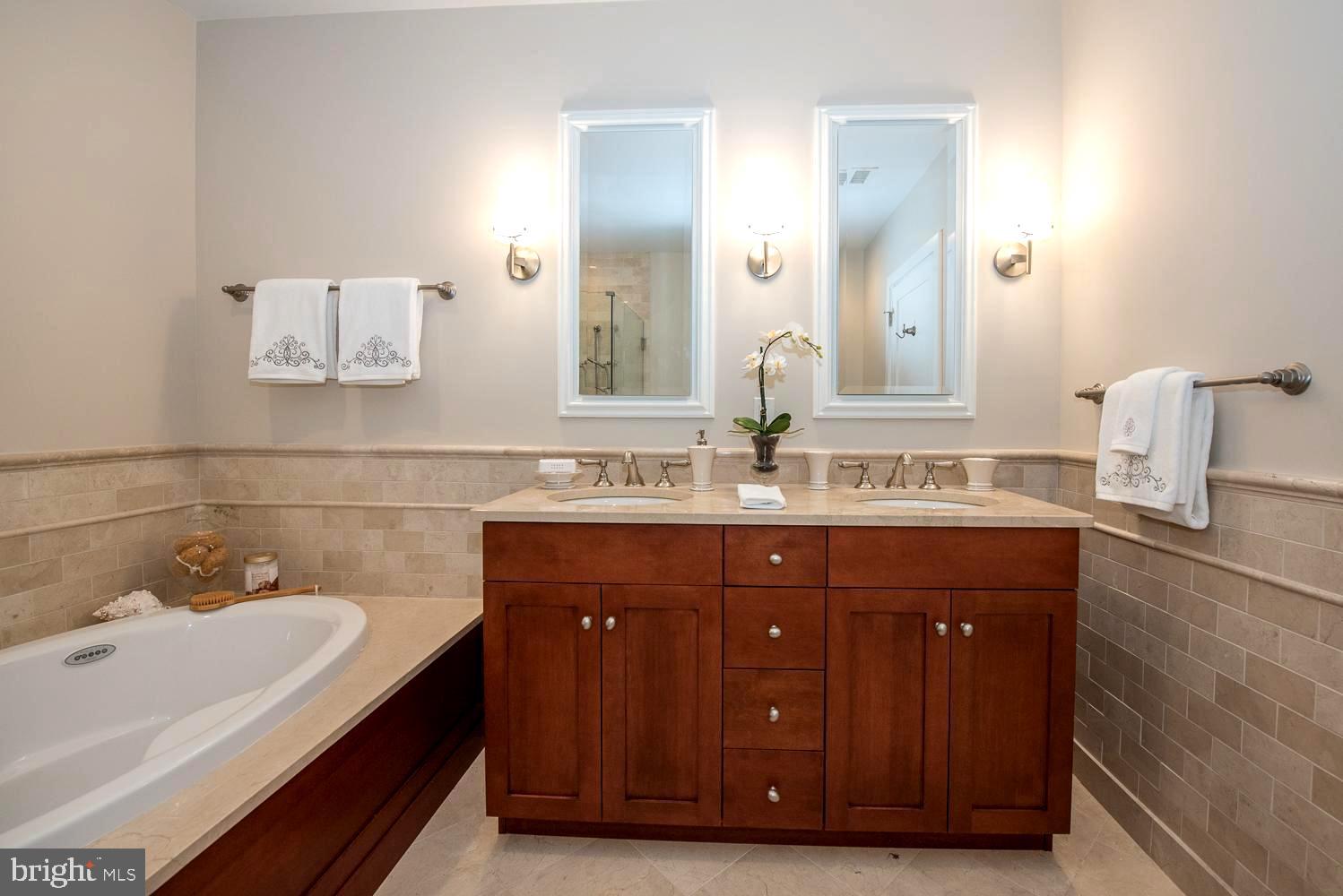 PEMBROKE NORTH - Residential