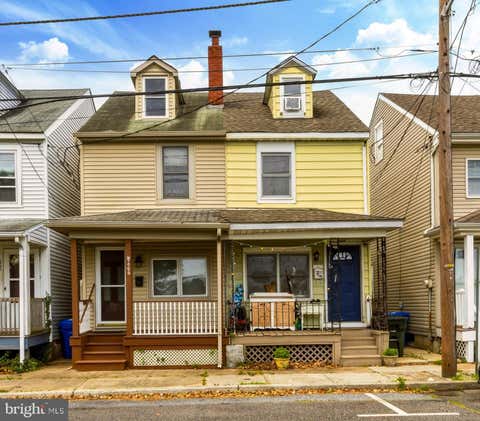Townhouse For Rent - 466 Logan Avenue<br/> BURLINGTON, NJ 08016