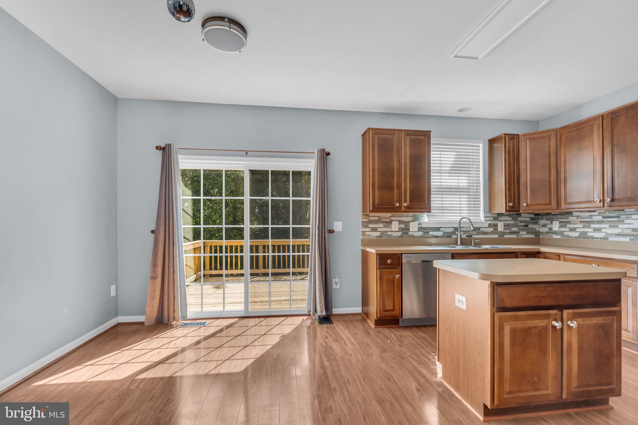 BALLENGER CREEK CENTER POND - Residential