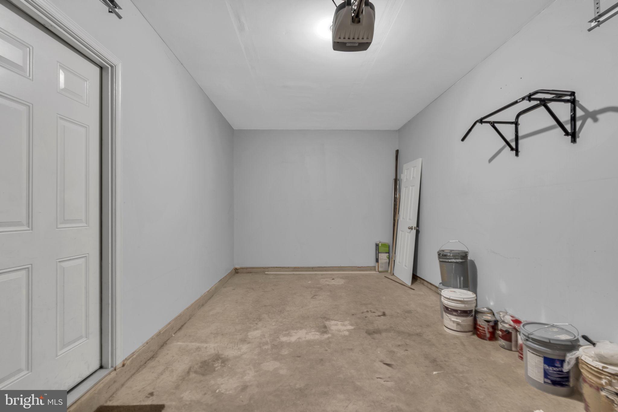 BALLENGER CREEK CENTER POND - Residential