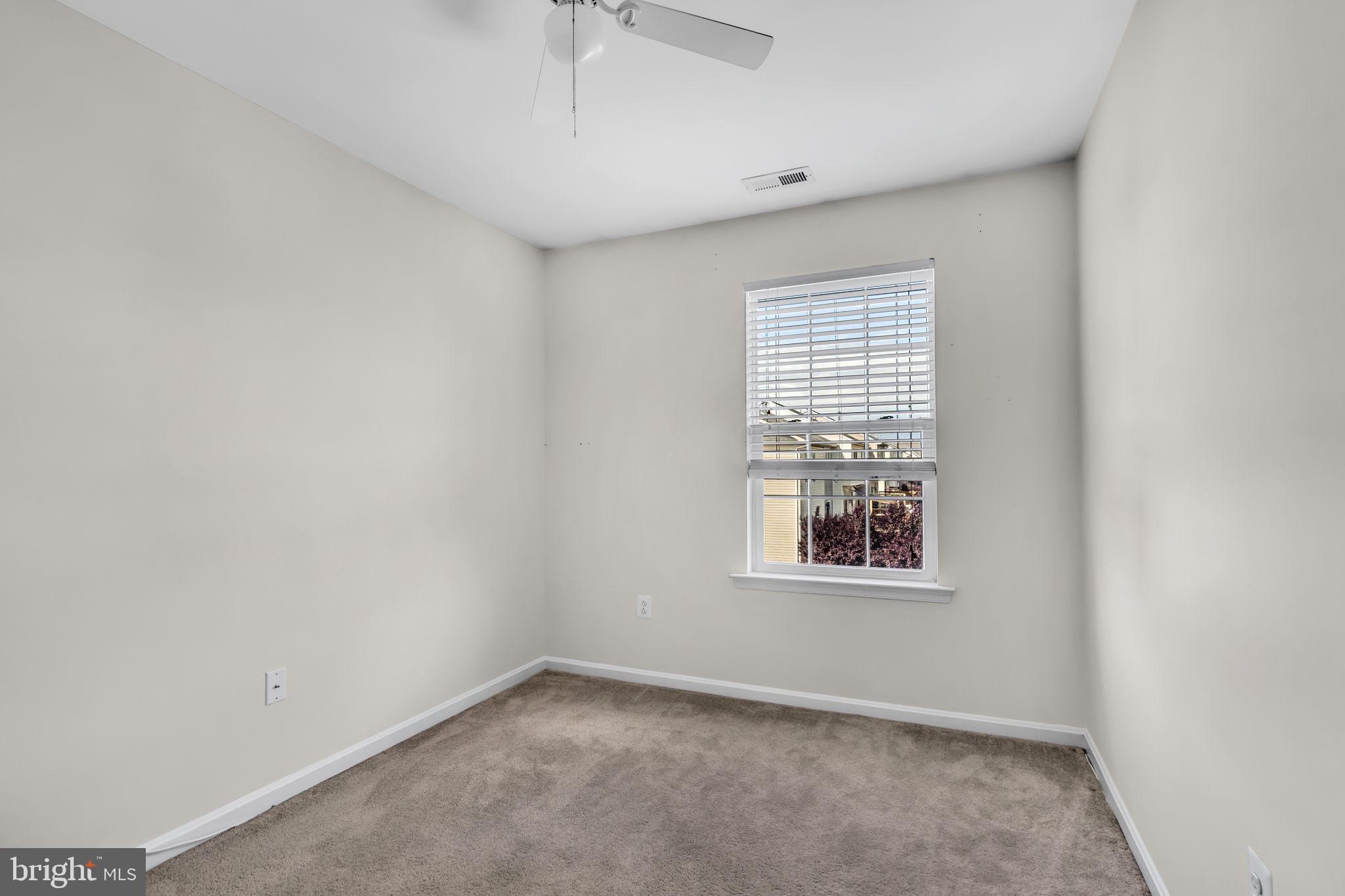 BALLENGER CREEK CENTER POND - Residential