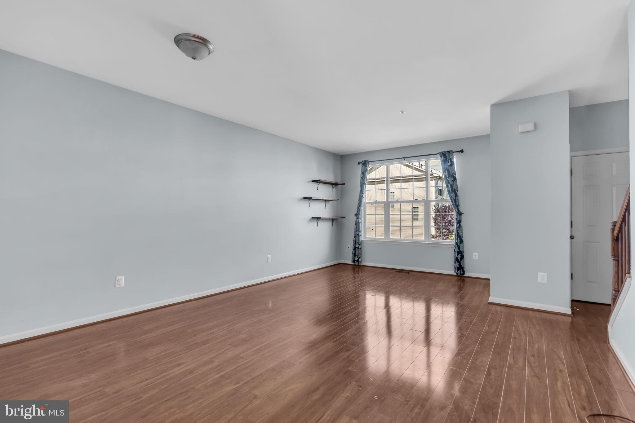 BALLENGER CREEK CENTER POND - Residential