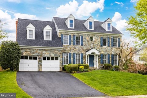 2945 OAKTON KNOLL COURT OAKTON VA 22124