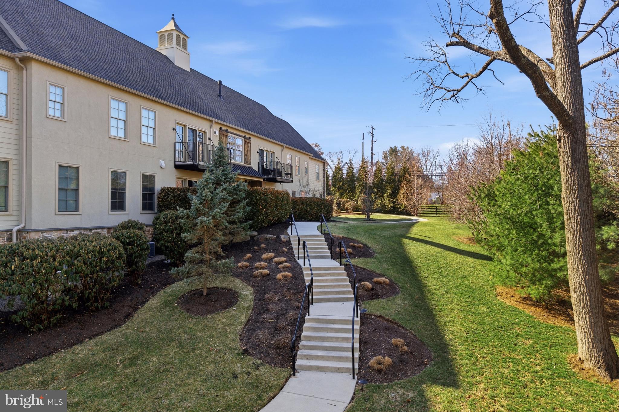 TOWNS EDGE - Residential