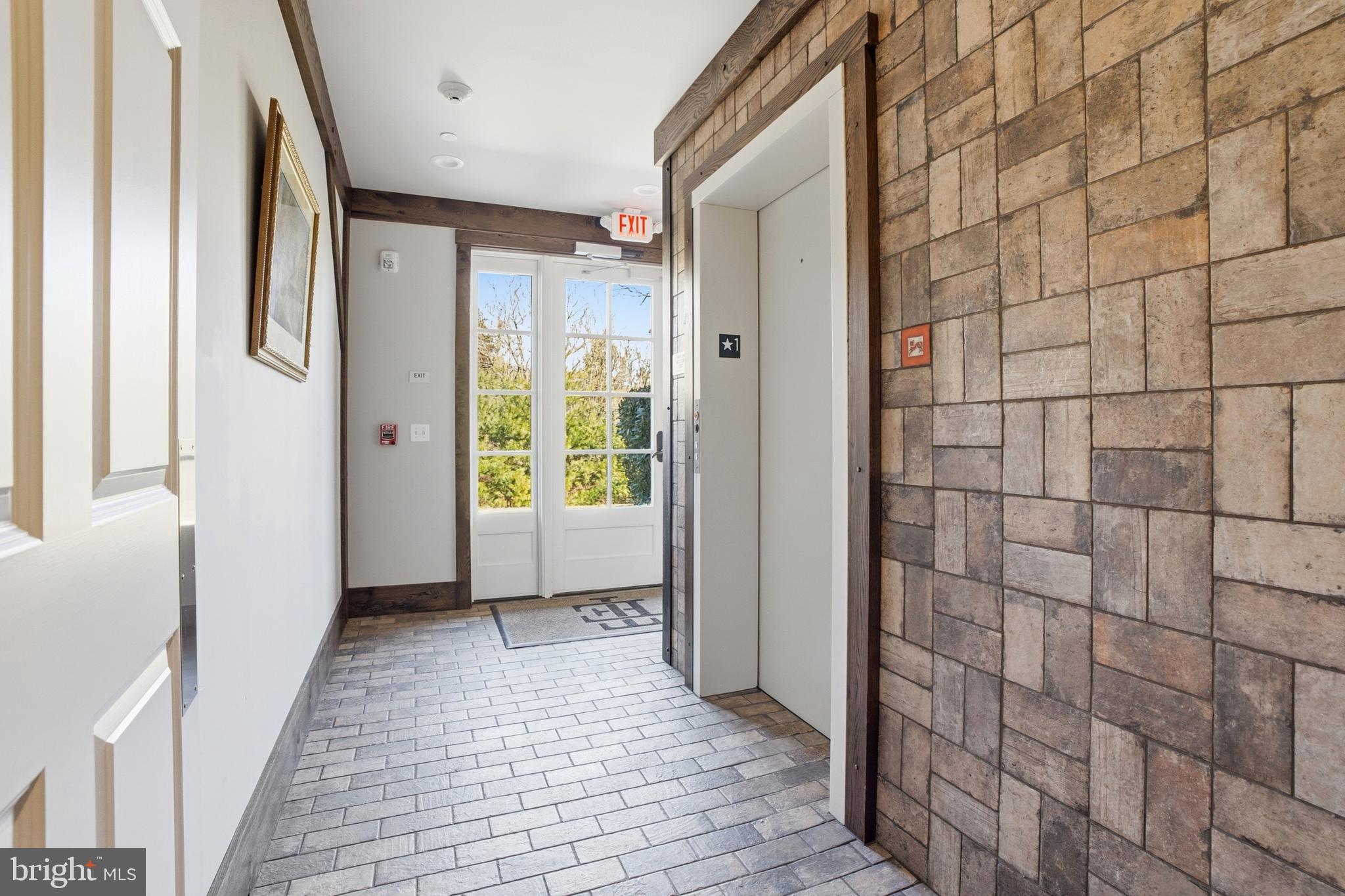 TOWNS EDGE - Residential