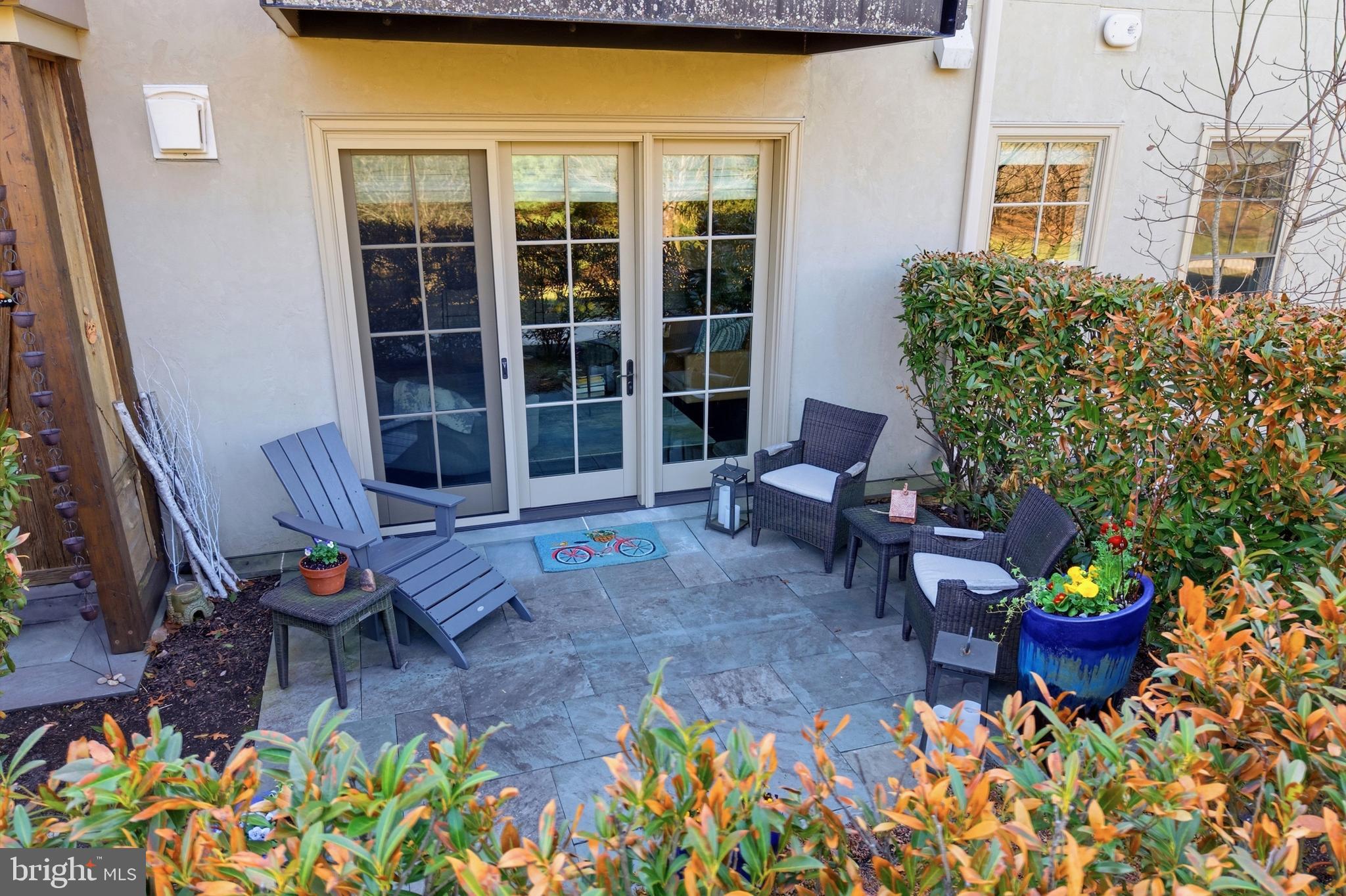 TOWNS EDGE - Residential