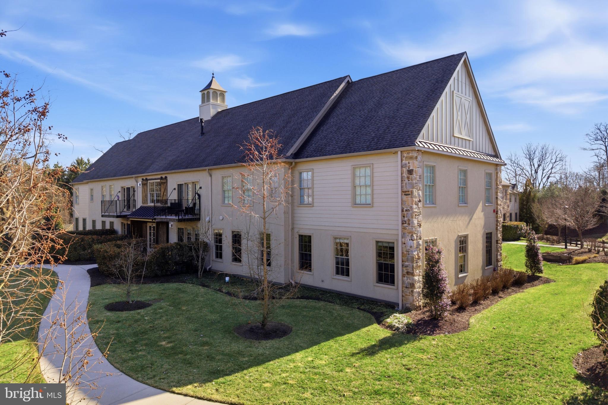 TOWNS EDGE - Residential