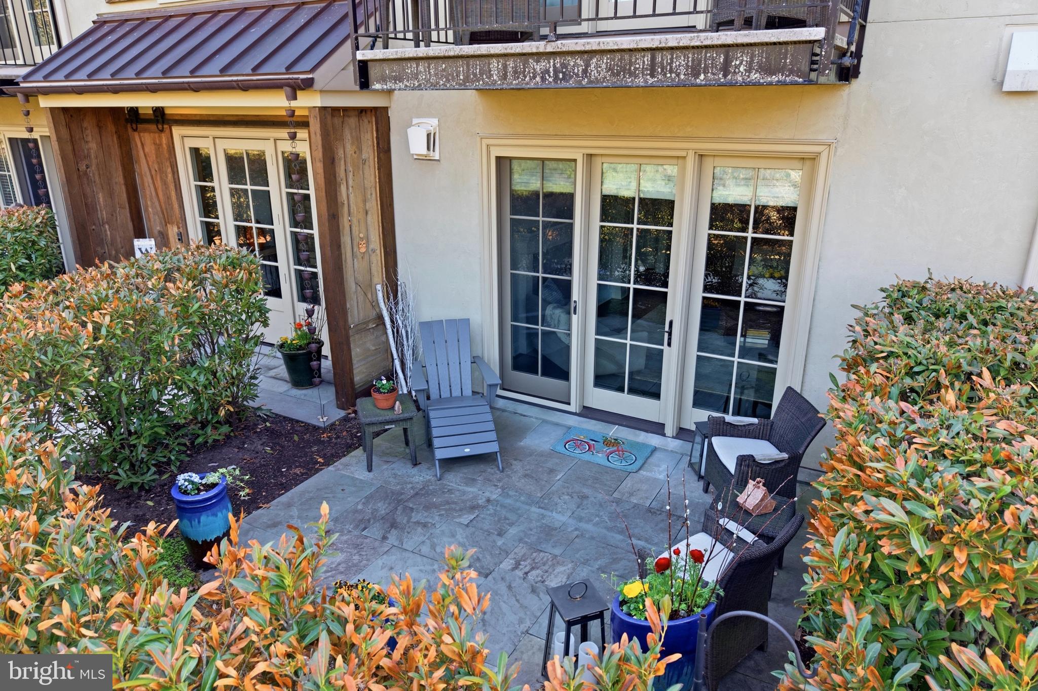 TOWNS EDGE - Residential