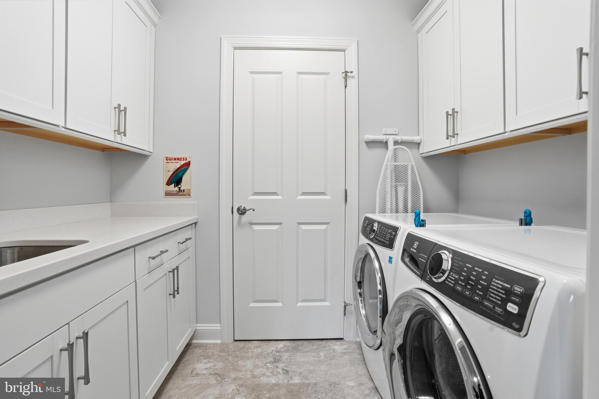 TOWNS EDGE - Residential