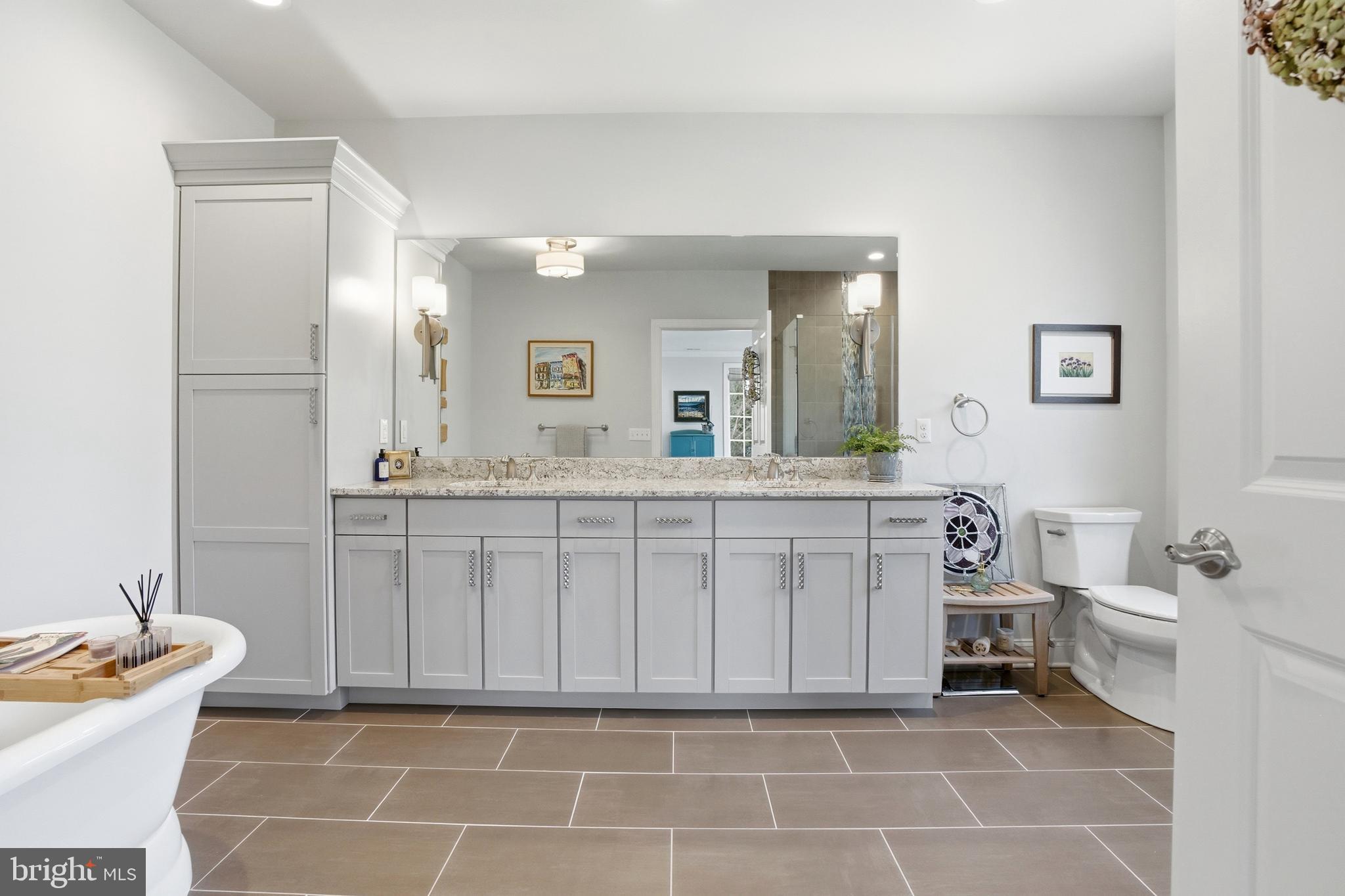 TOWNS EDGE - Residential