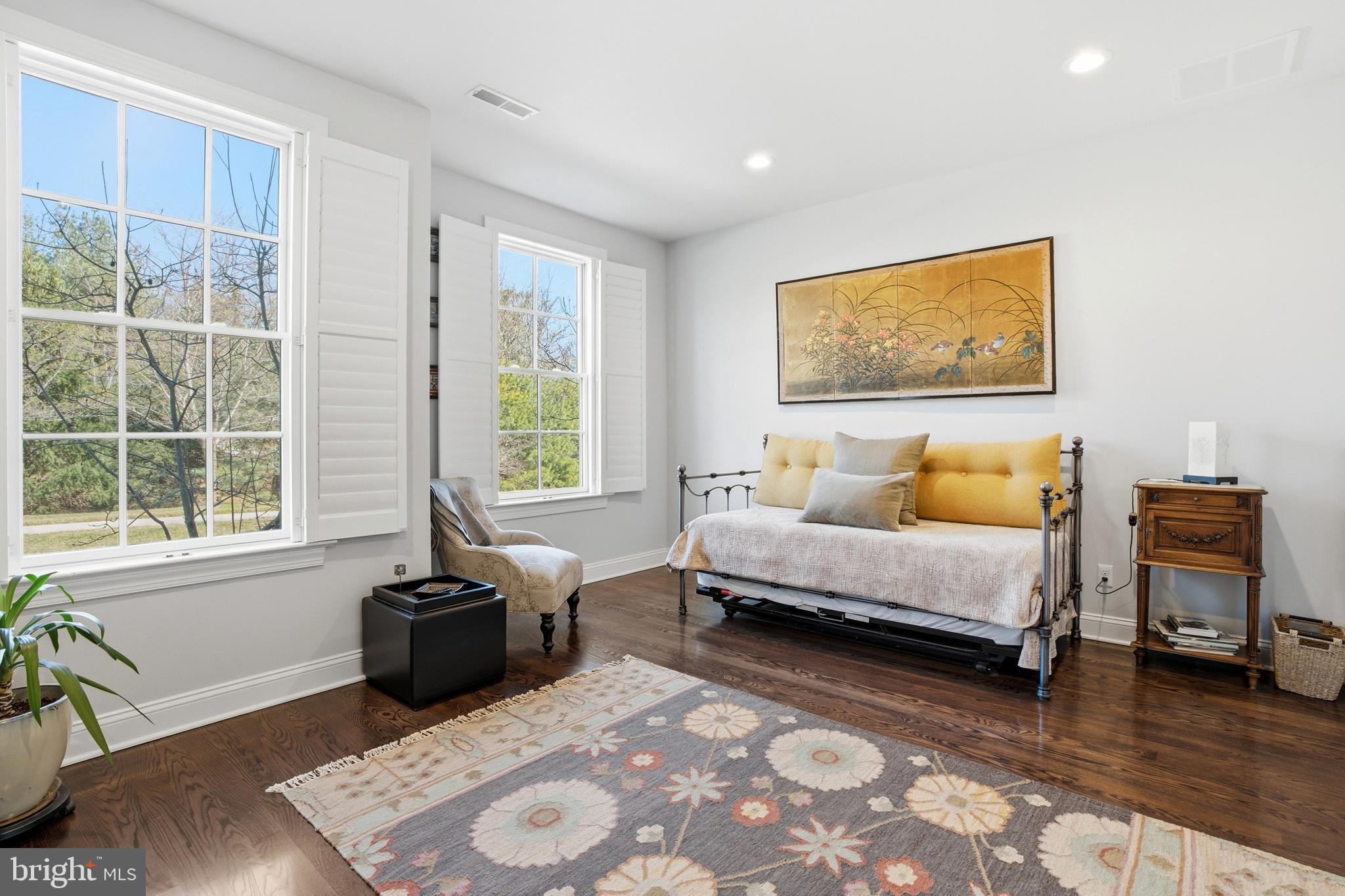 TOWNS EDGE - Residential