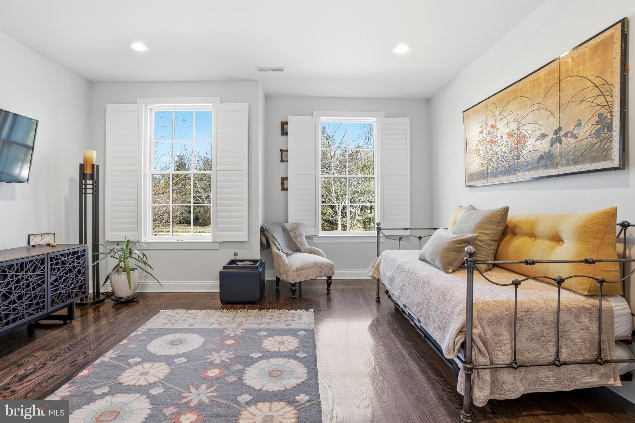 TOWNS EDGE - Residential