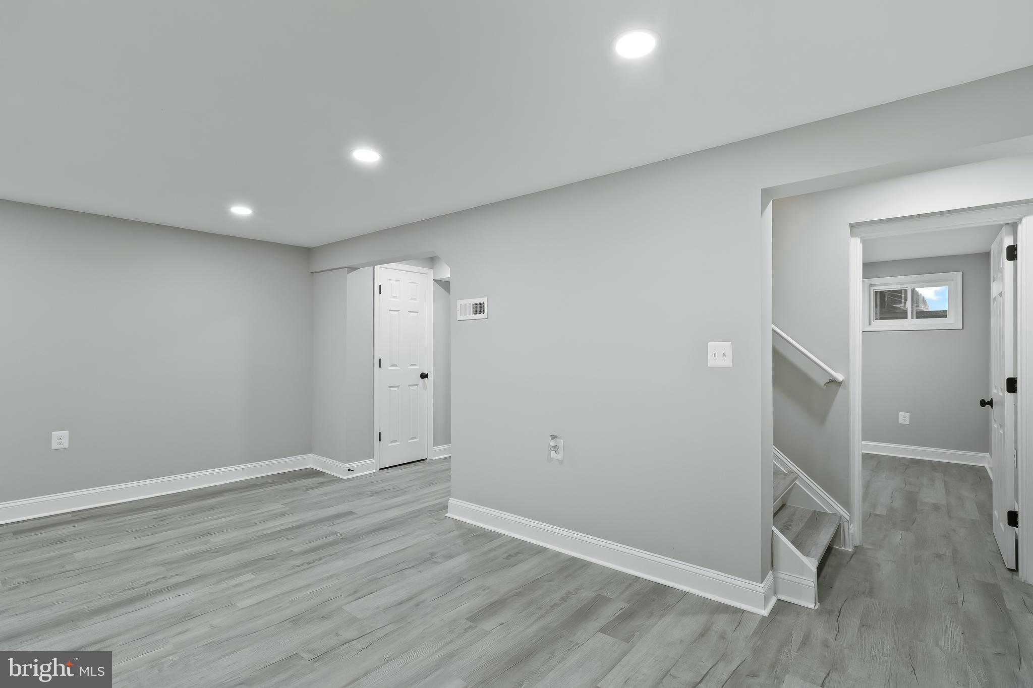 KENT VILLAGE - Residential