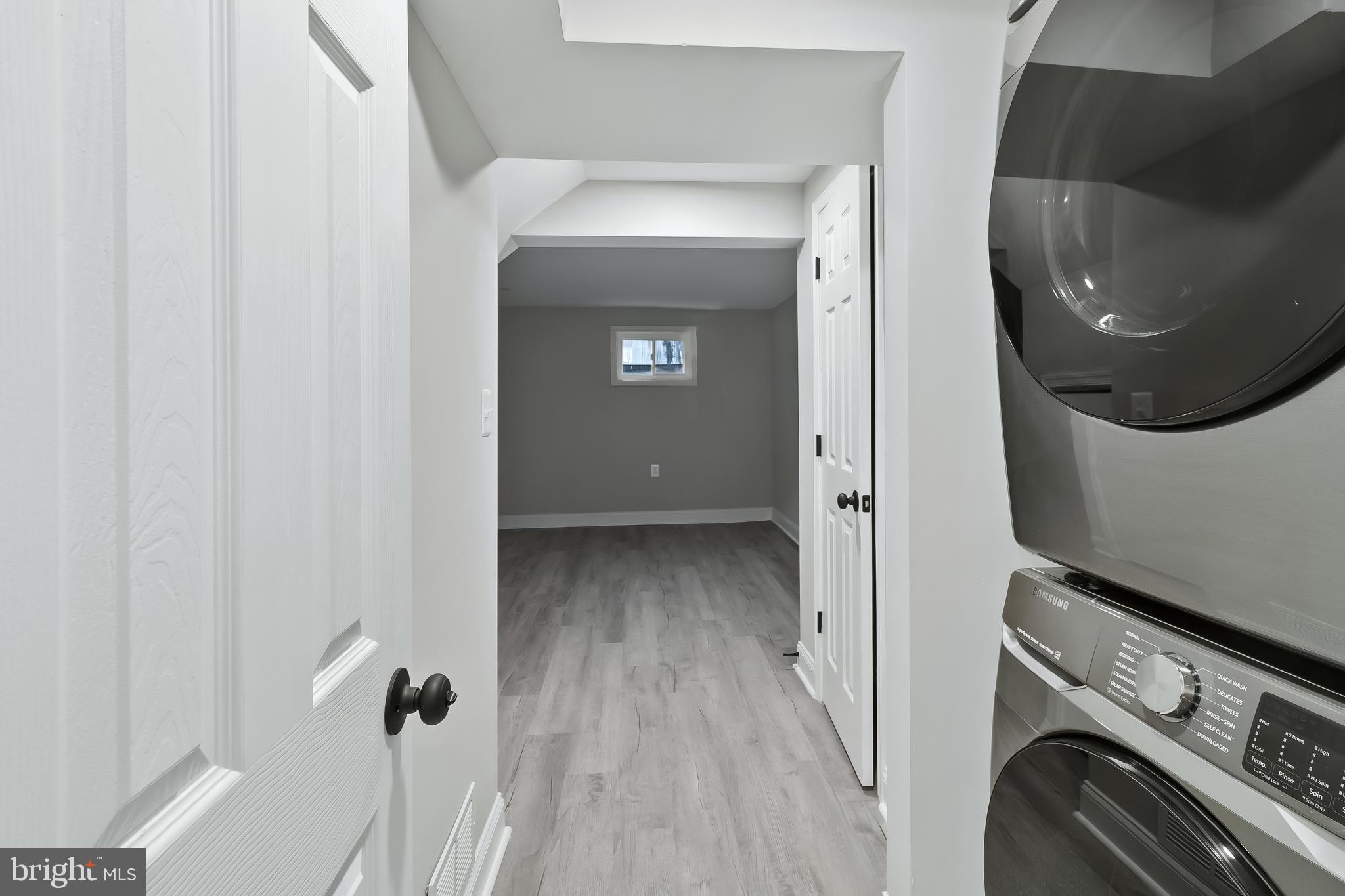 KENT VILLAGE - Residential