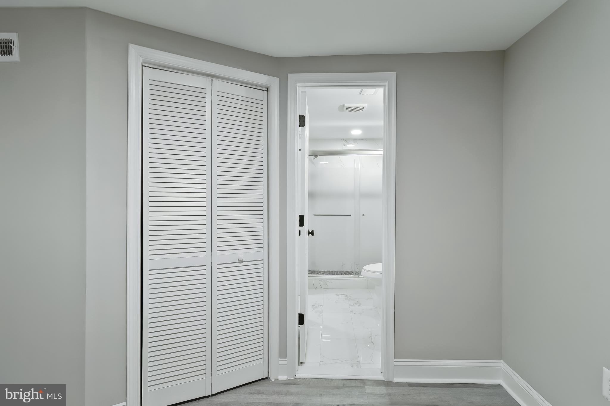 KENT VILLAGE - Residential