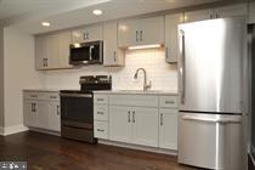 Photo of 2 S Lime Street #7, QUARRYVILLE, PA 17566 (MLS # PALA2084370)