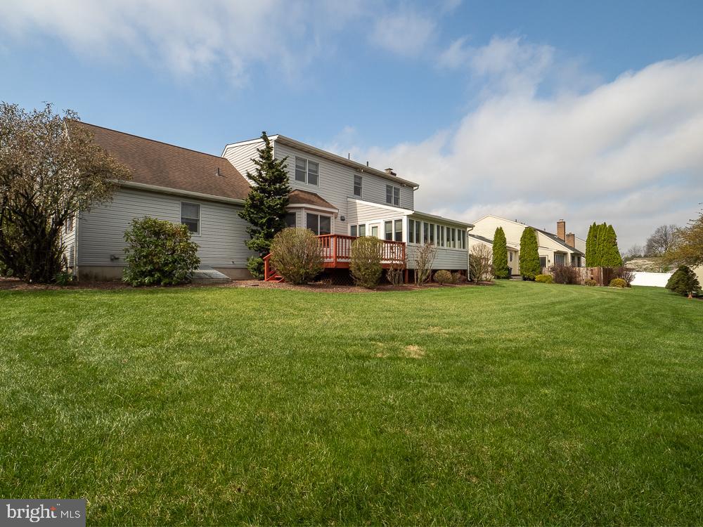 NORTHRIDGE - Residential