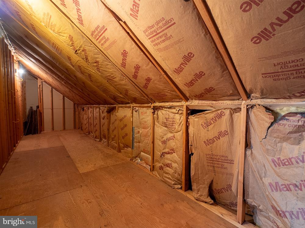 NORTHRIDGE - Residential