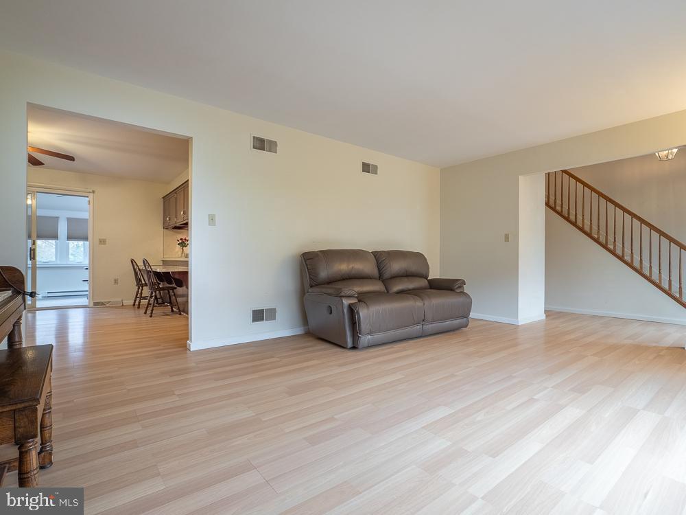 NORTHRIDGE - Residential