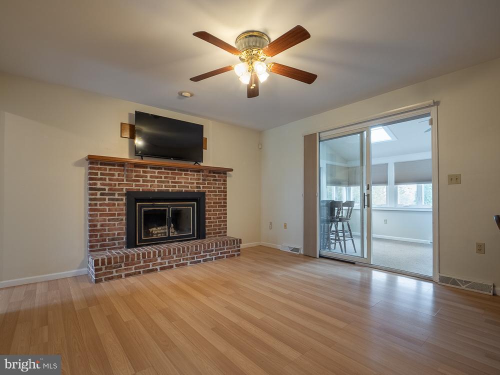 NORTHRIDGE - Residential