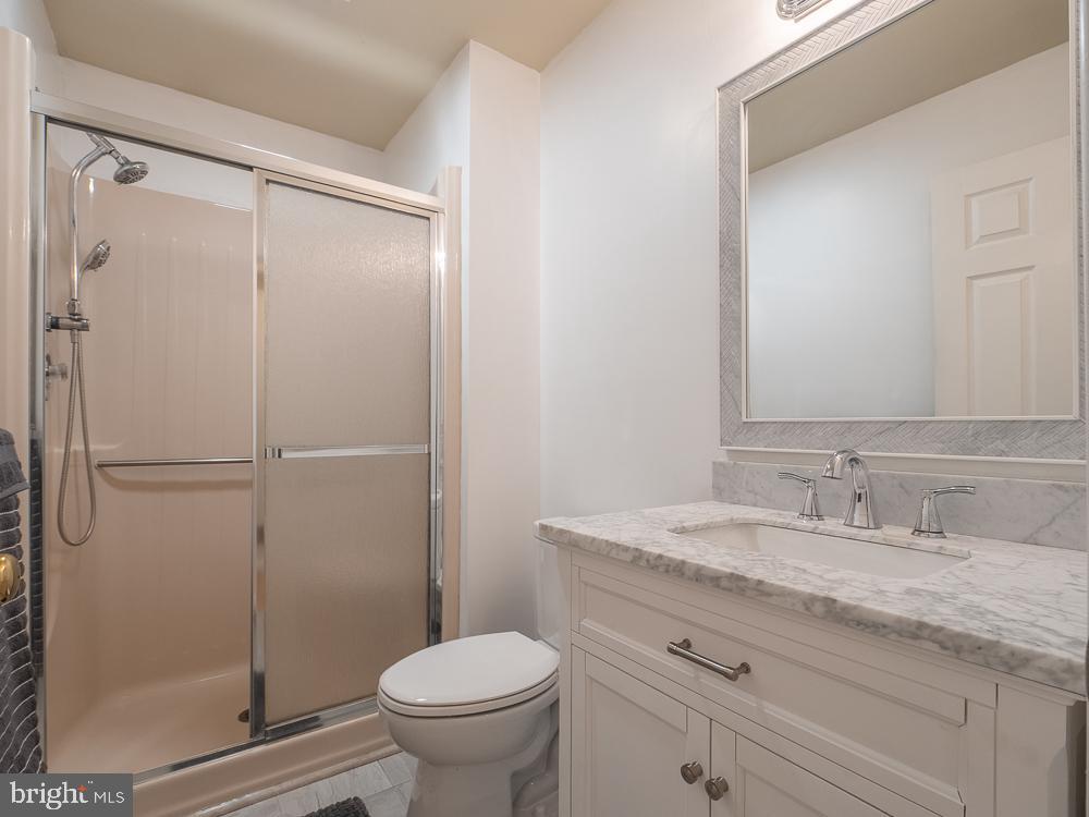 NORTHRIDGE - Residential