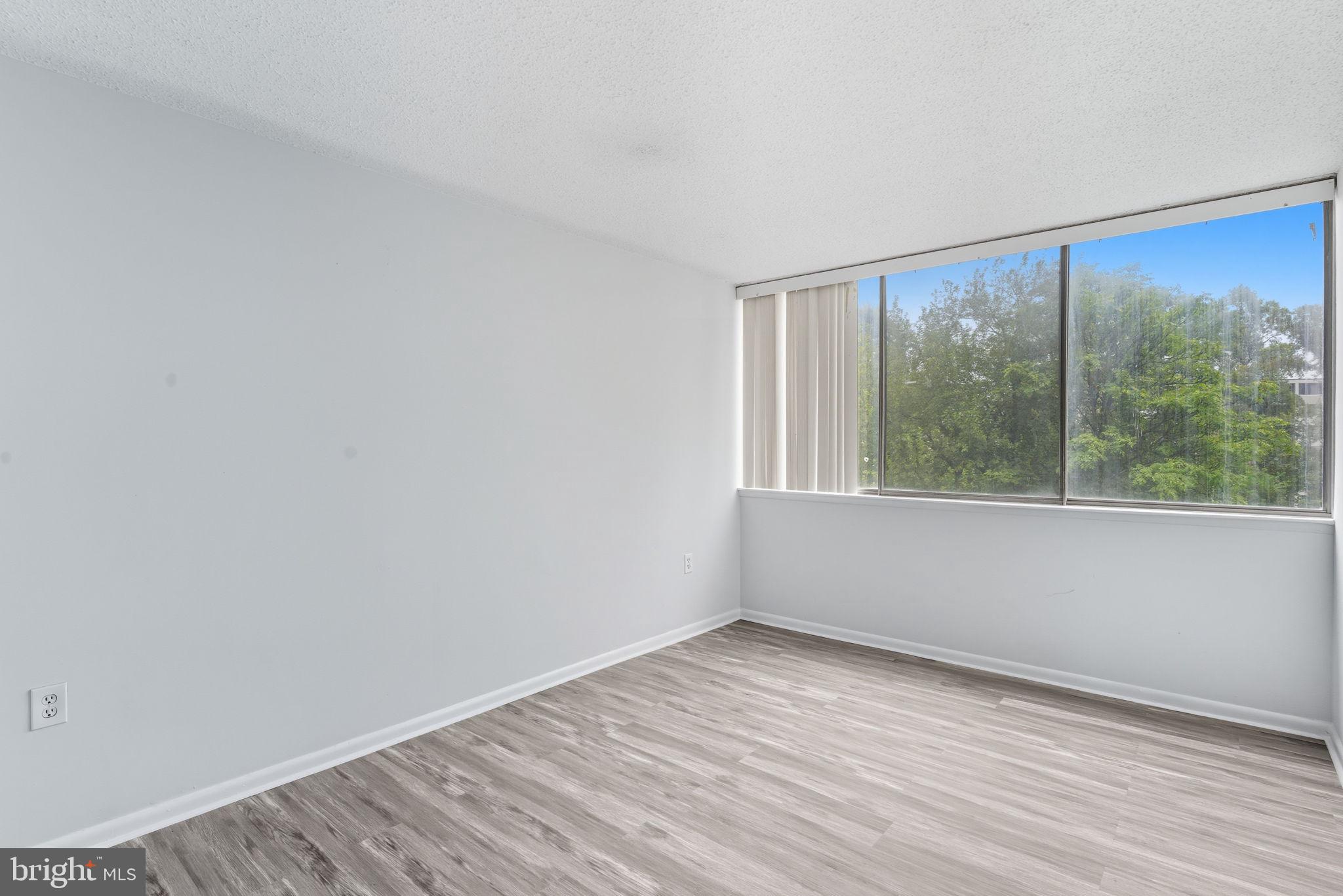 PRESIDENTIAL PARK - Residential