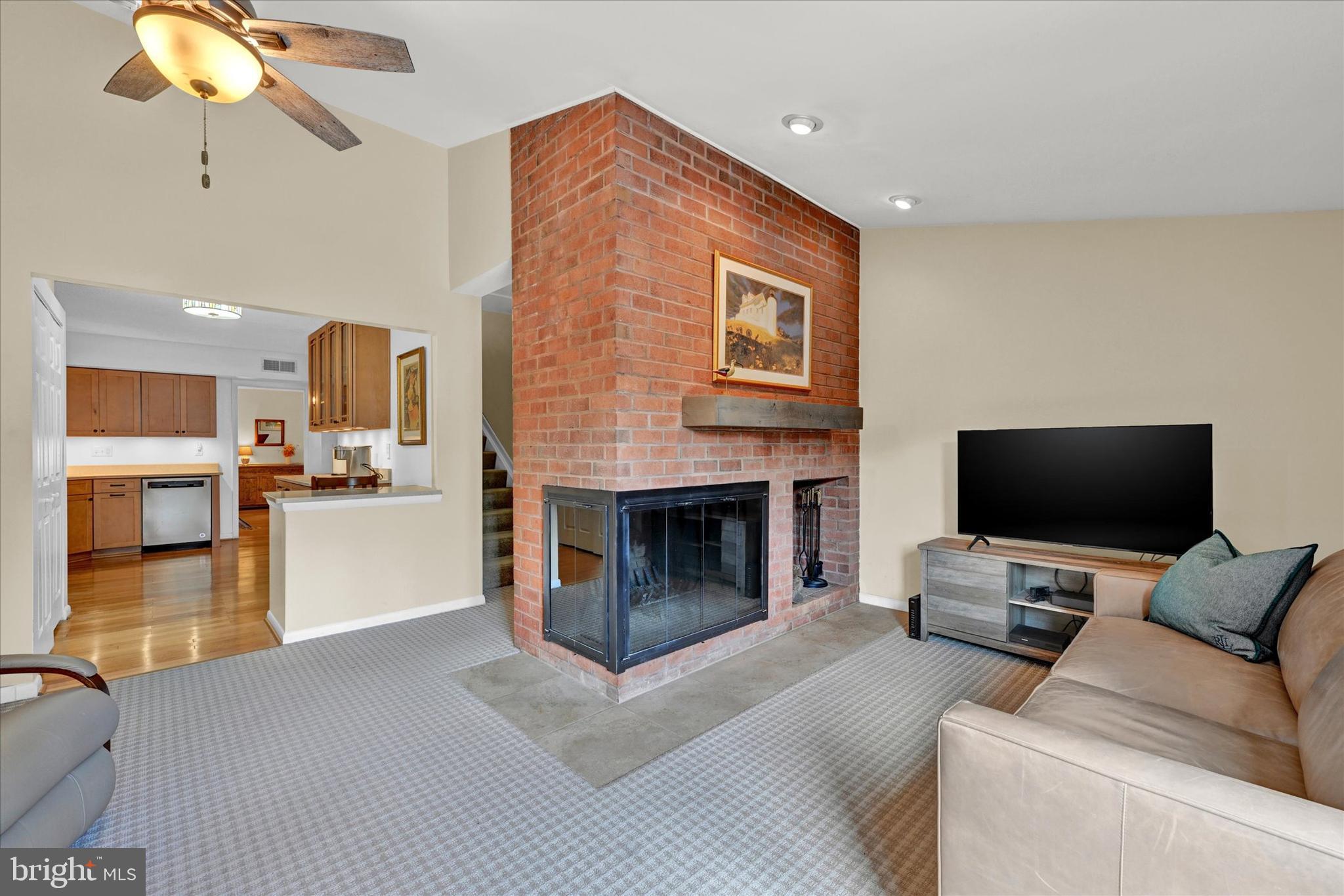 DEERFOX - Residential