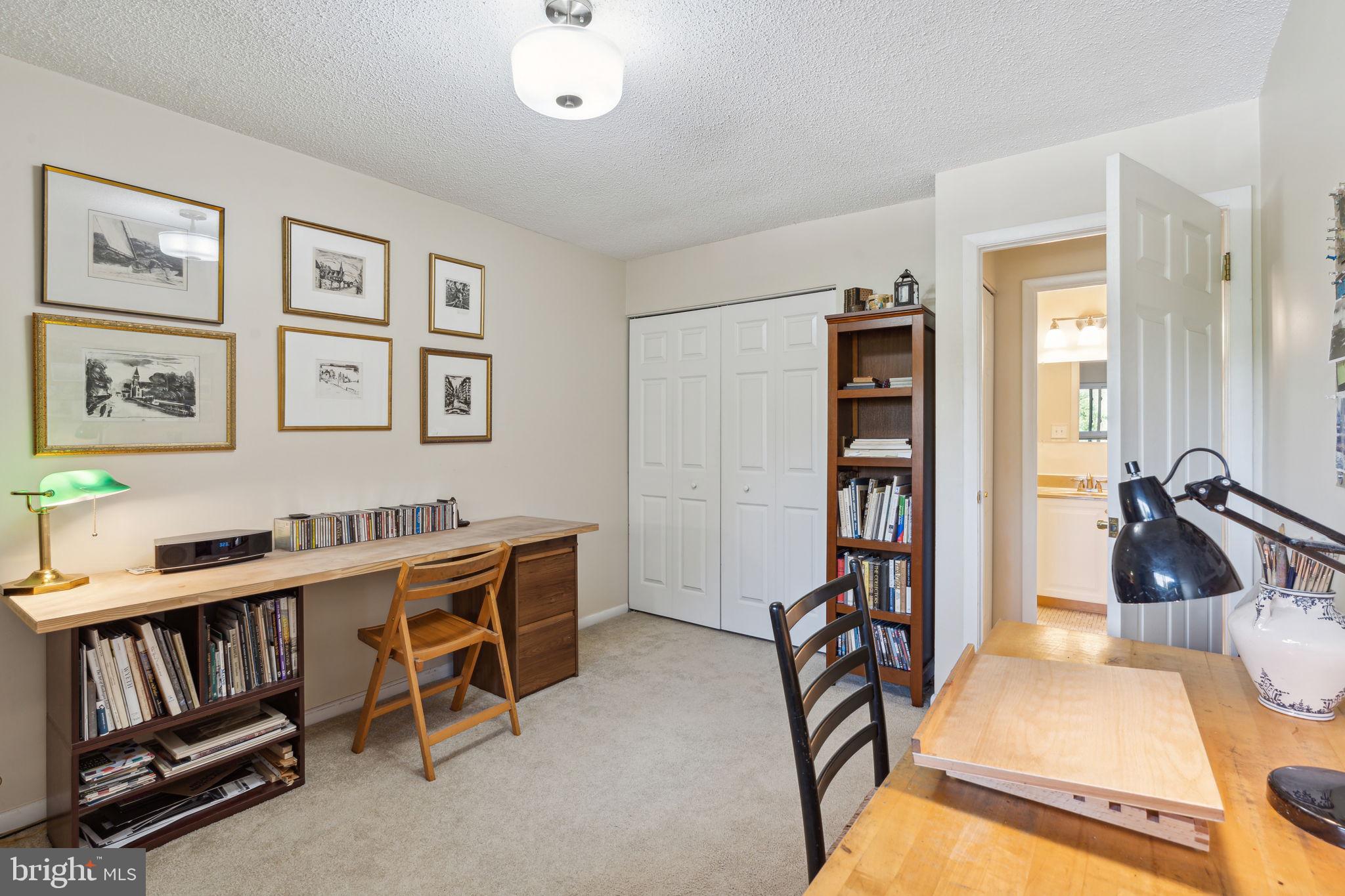 DEERFOX - Residential