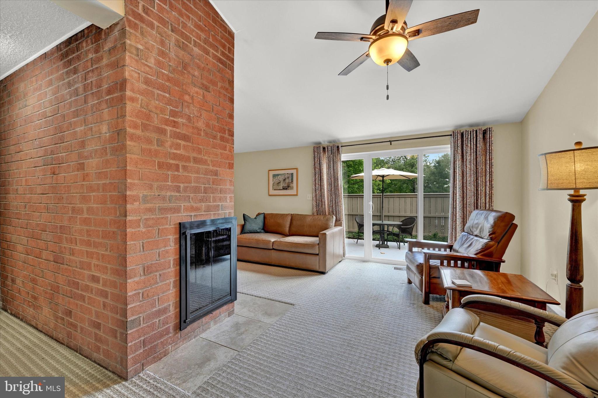 DEERFOX - Residential