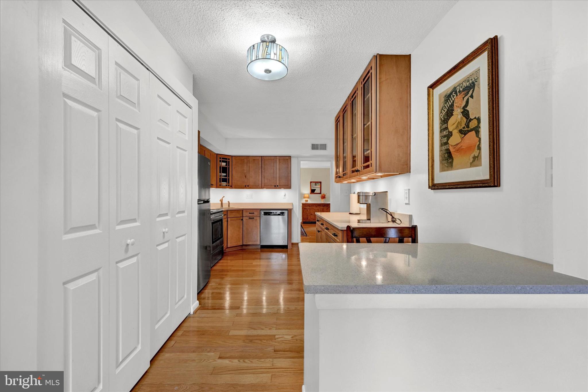 DEERFOX - Residential