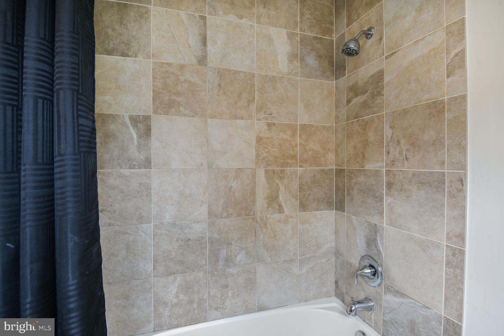 ENCLAVE AT SEVEN OAKS - Residential