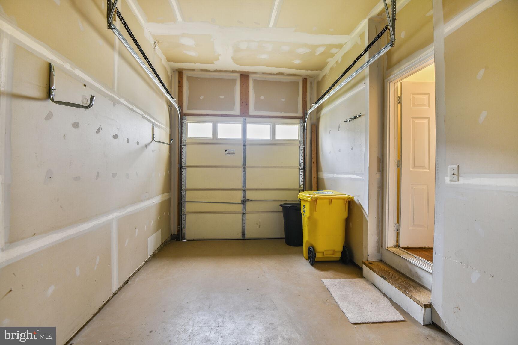 ENCLAVE AT SEVEN OAKS - Residential