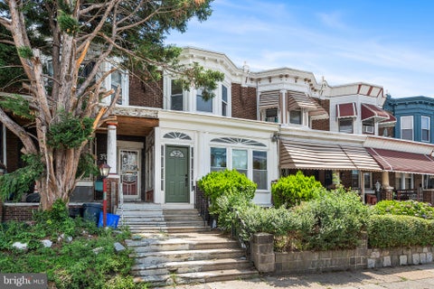 Townhouse For Sale - 3919 N Smedley Street<br/> PHILADELPHIA, PA 19140