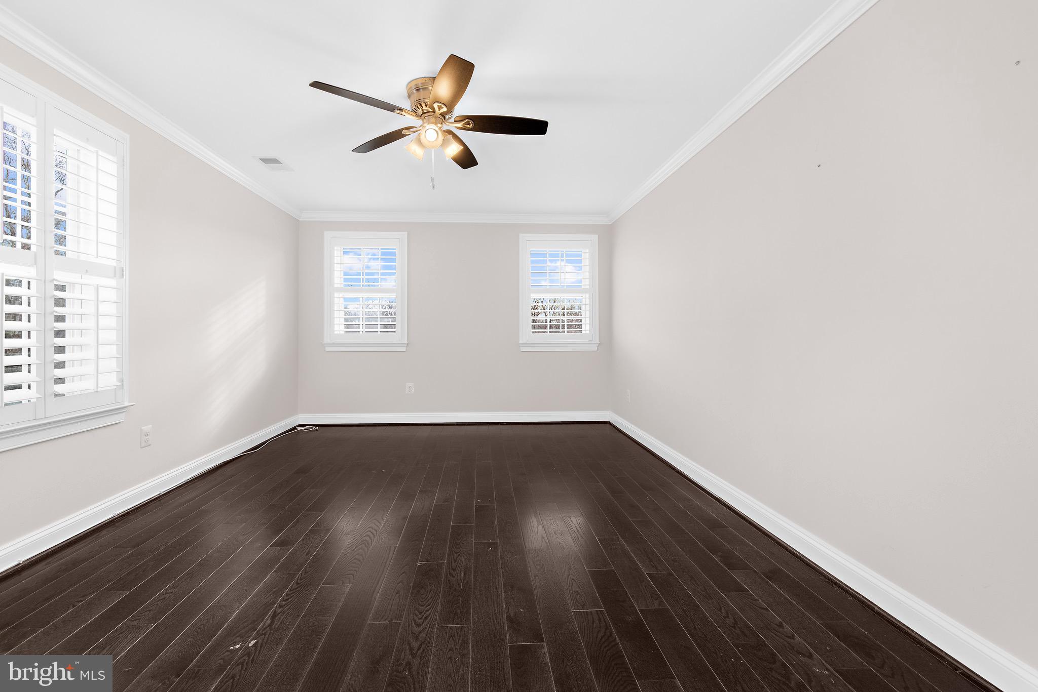 PENDENNIS MOUNT - Residential Lease