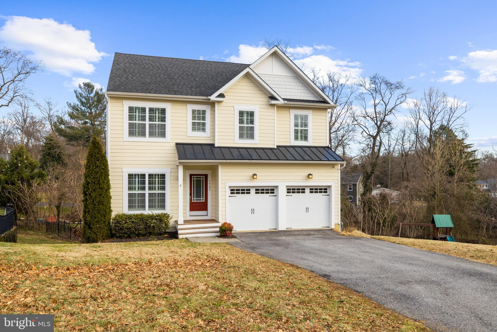 PENDENNIS MOUNT - Residential Lease