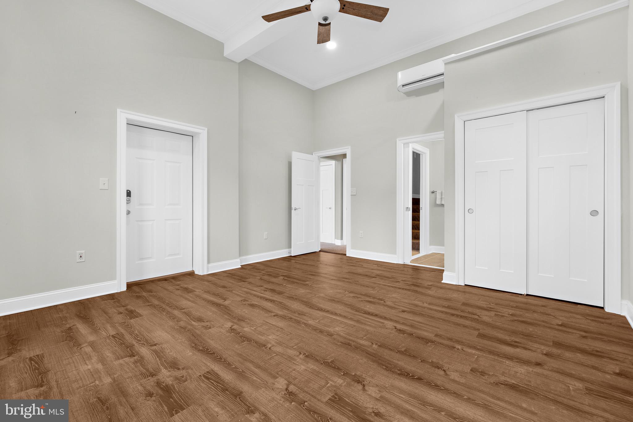 PENDENNIS MOUNT - Residential Lease