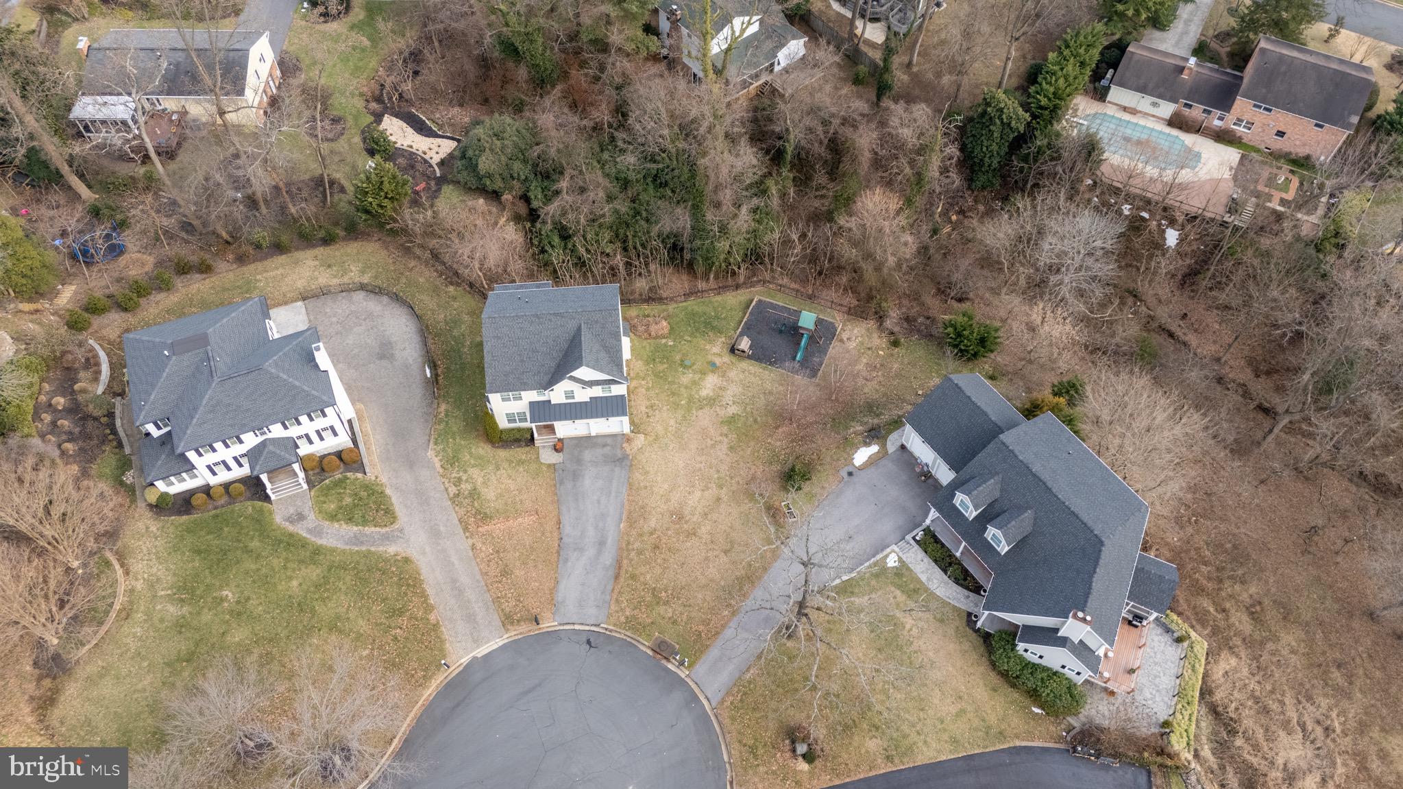 PENDENNIS MOUNT - Residential Lease