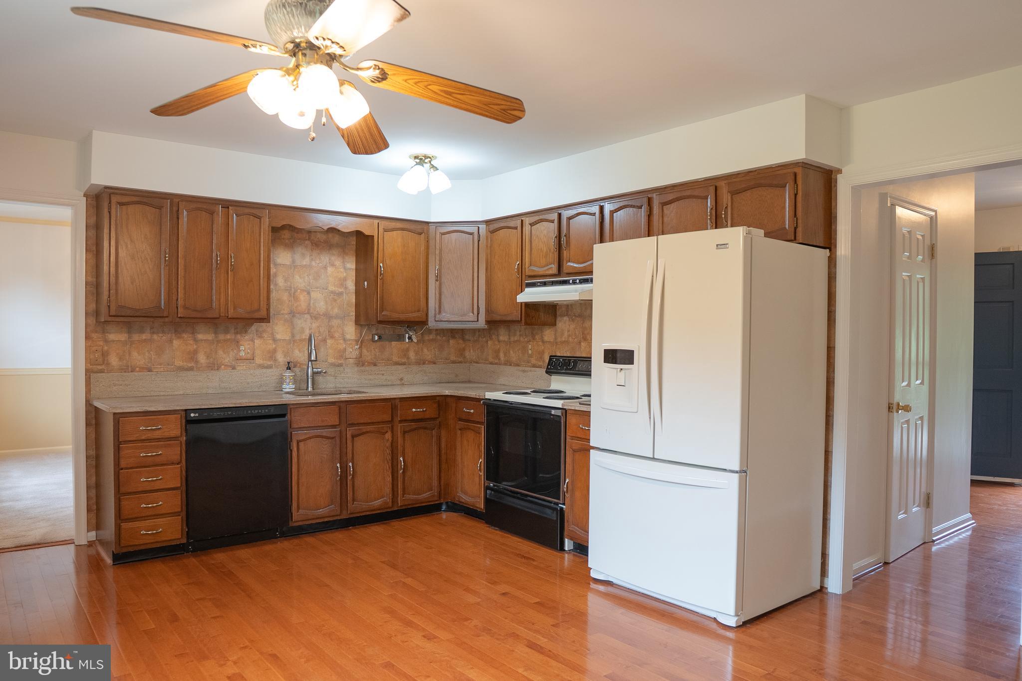 LAND GRANT FARMS - Residential