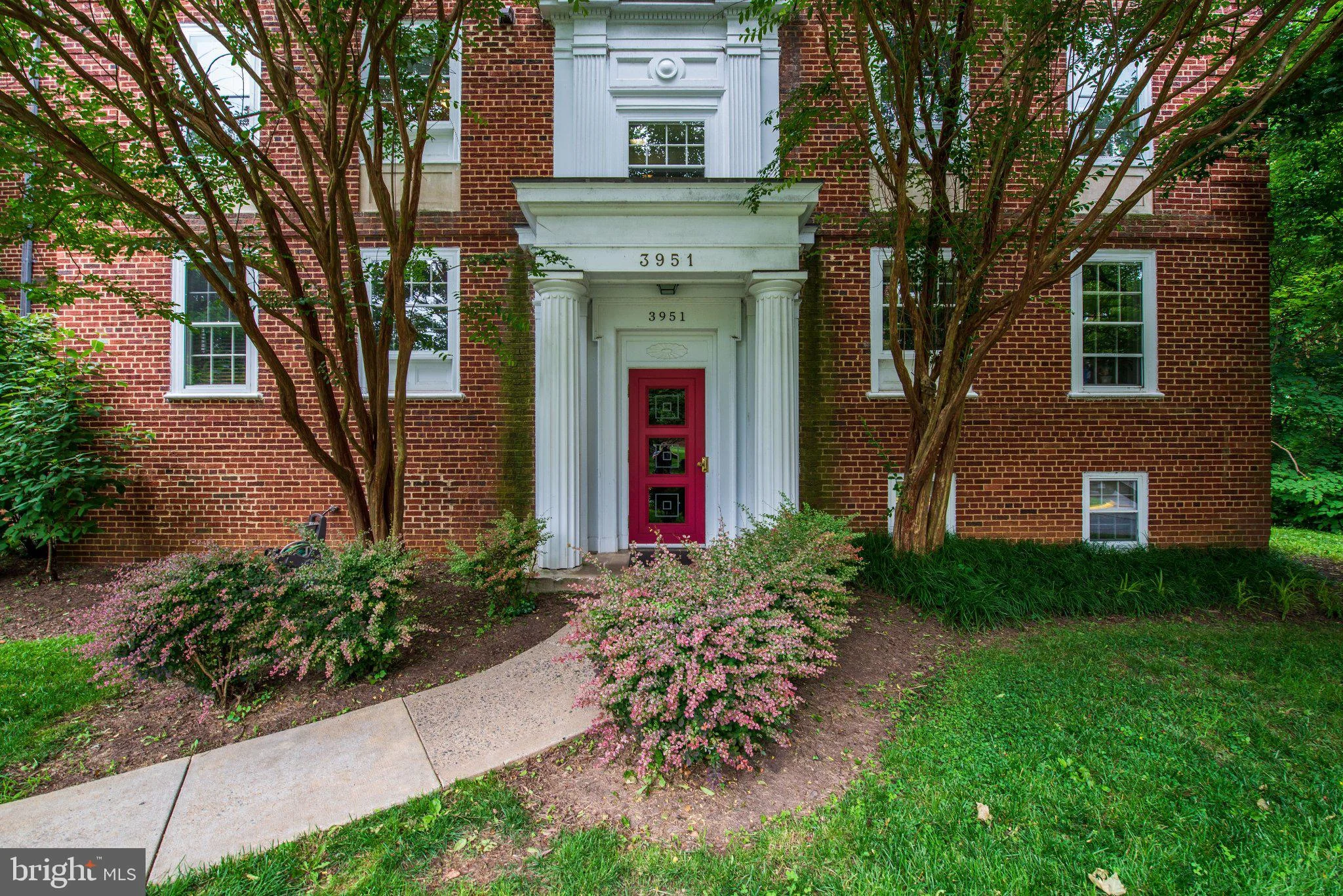3951 Langley Court NW Unit D586, Washington, DC 20016