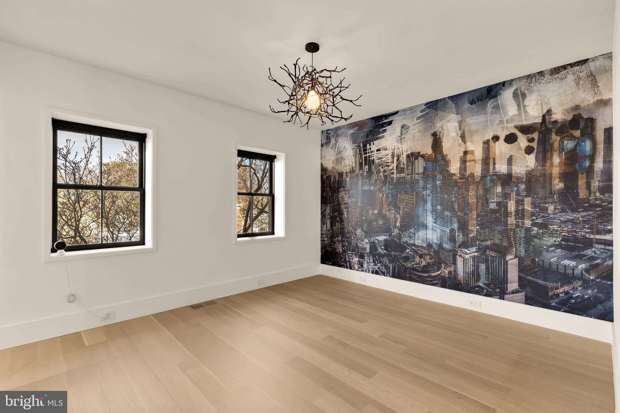 CAPITOL HILL - Residential