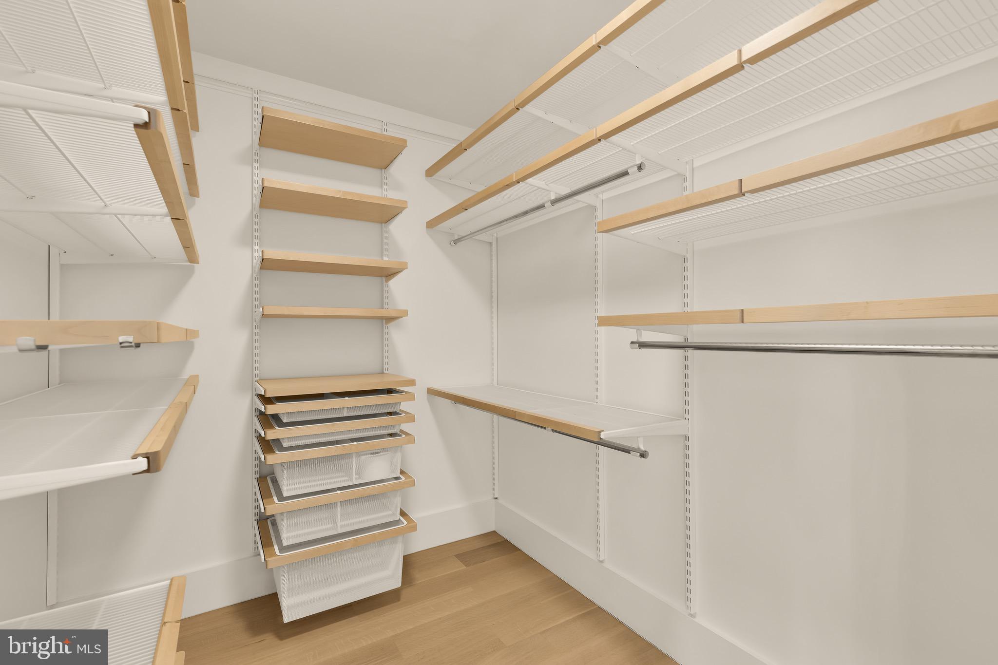 CAPITOL HILL - Residential