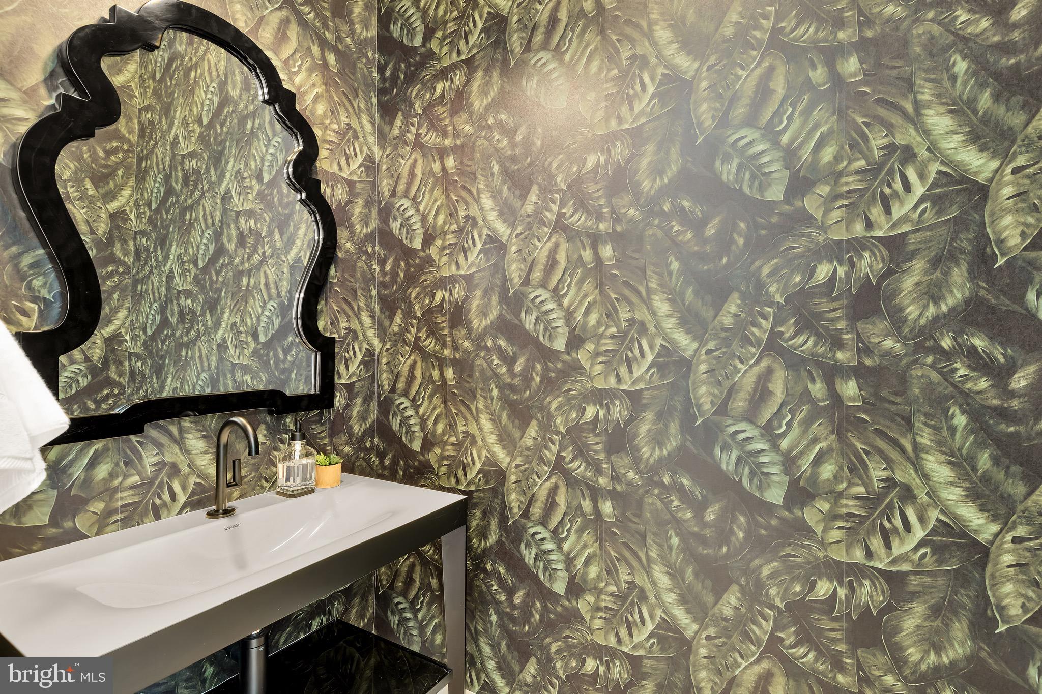 CAPITOL HILL - Residential