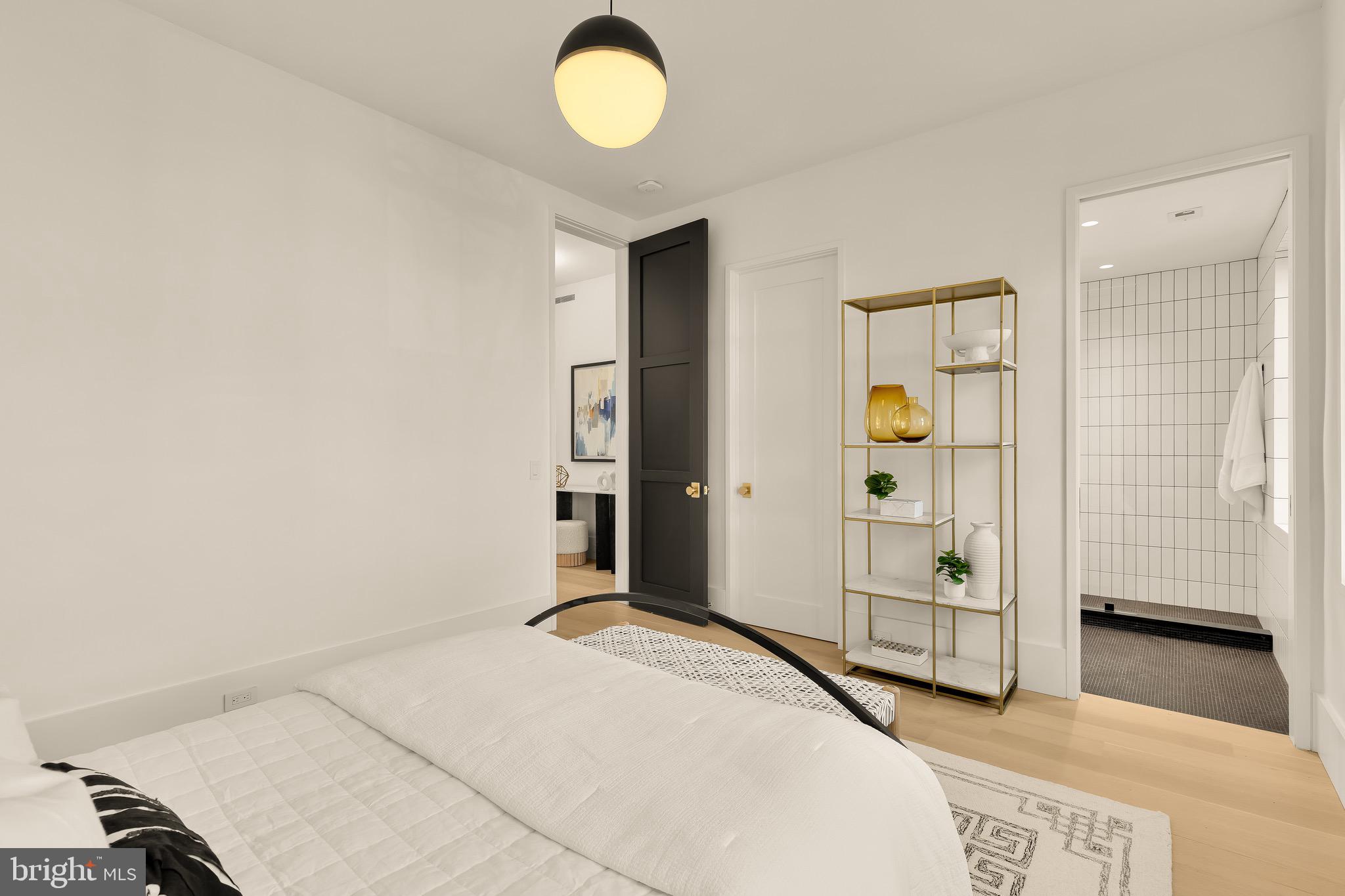 CAPITOL HILL - Residential