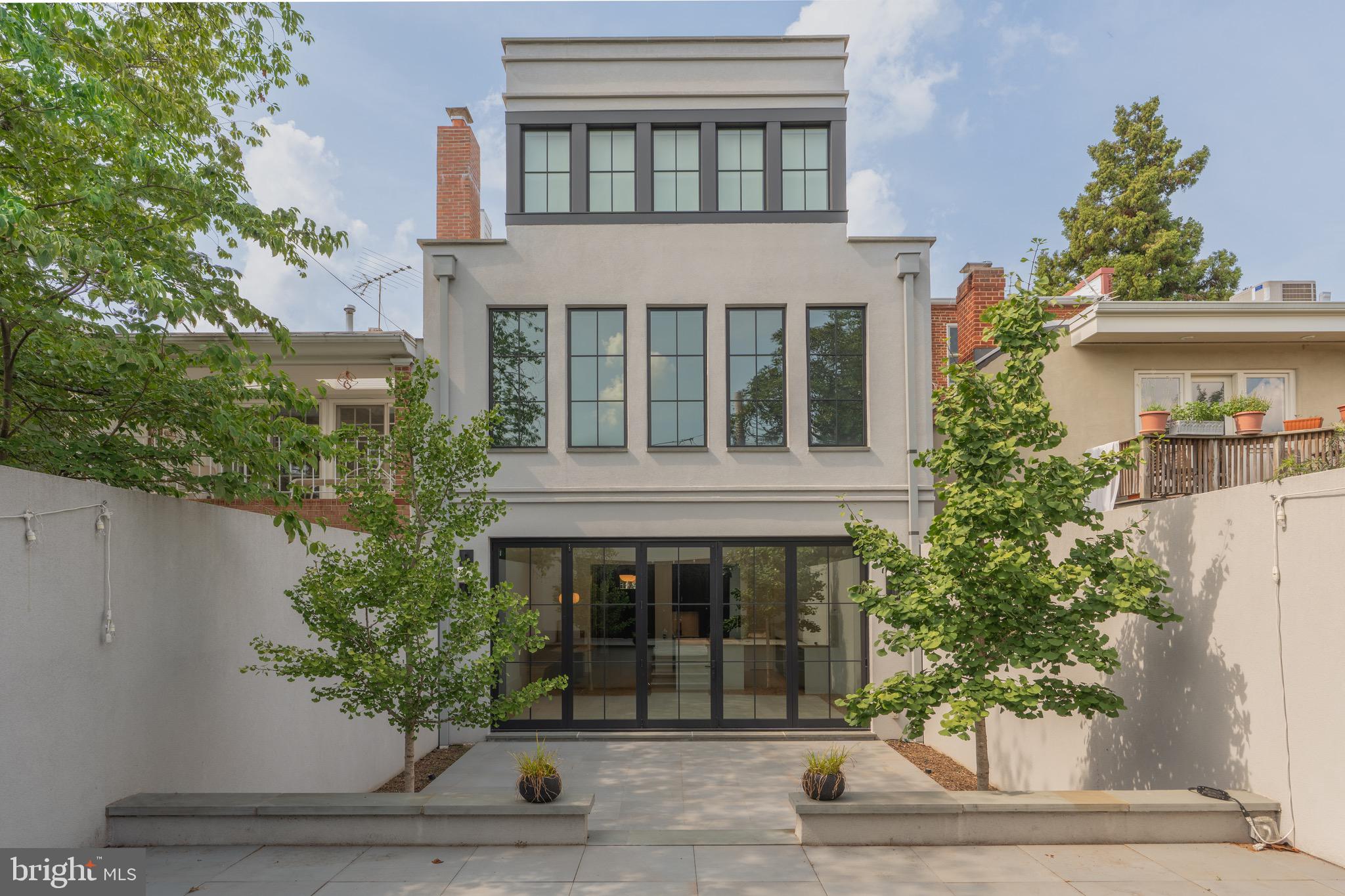 CAPITOL HILL - Residential