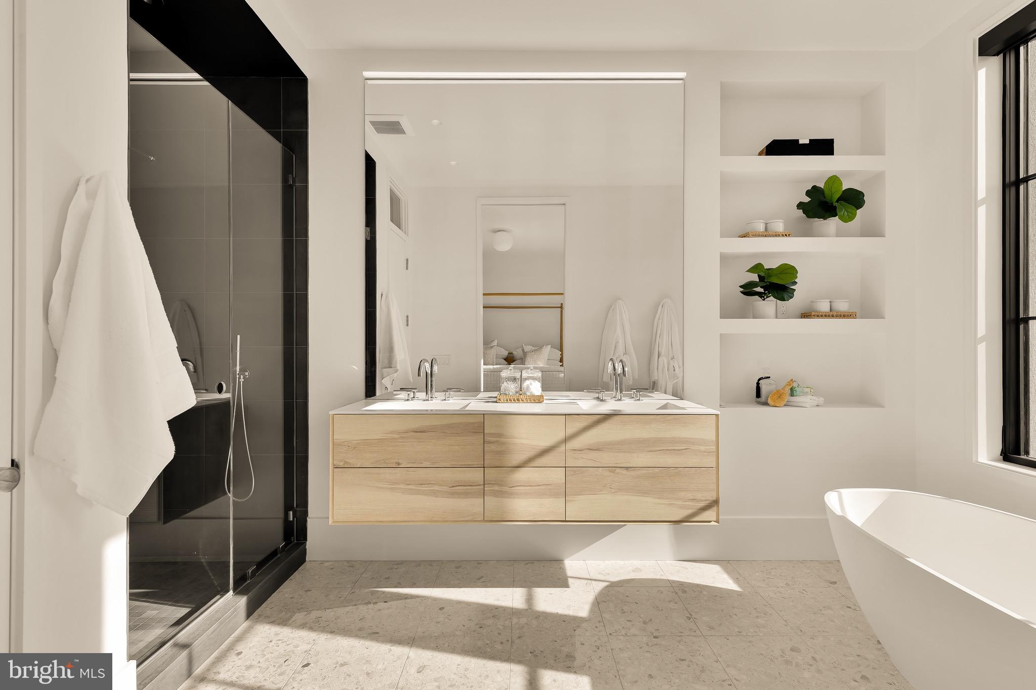 CAPITOL HILL - Residential